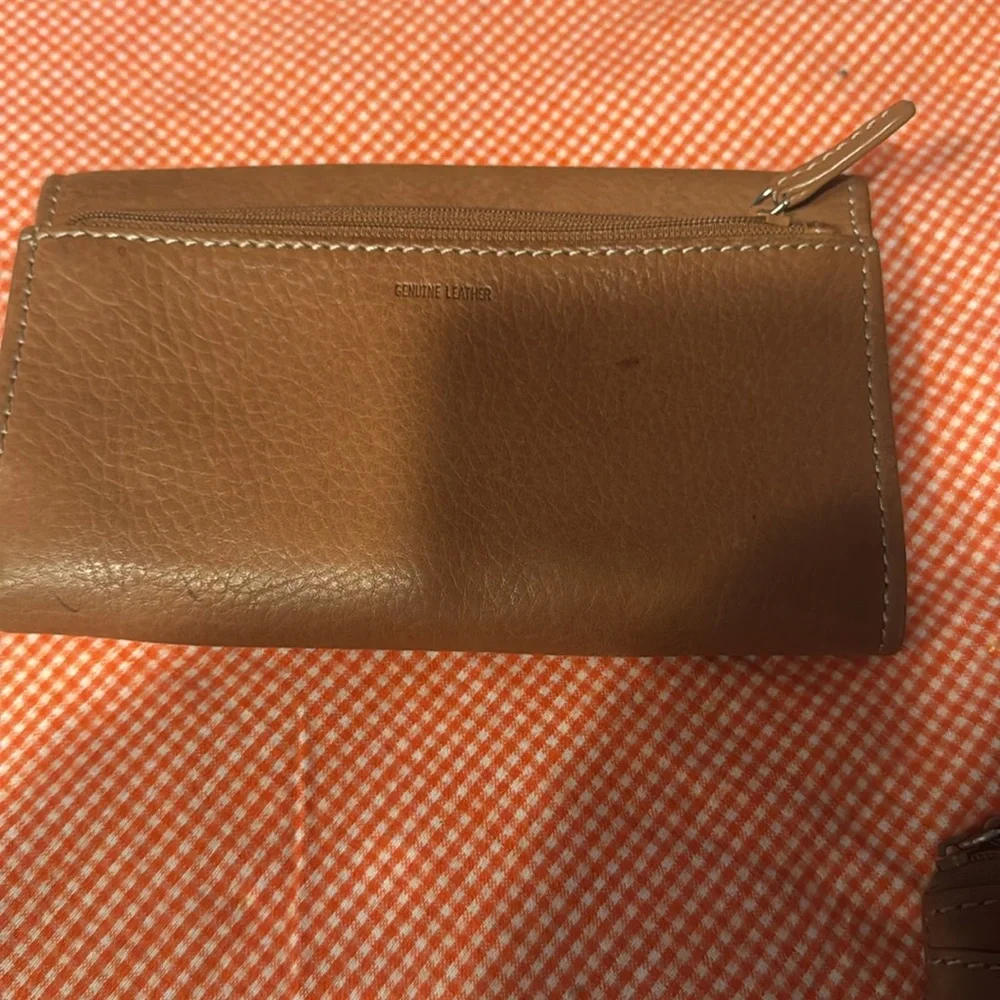 Fossil 2 Piece Wallet Set - Picture 3 of 5